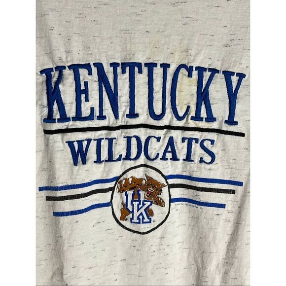Vintage 90s Kentucky Wildcats Embroidered University Tee - Picture 2 of 6